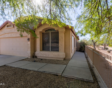 4607 E Abraham Lane - Photo Thumbnail 1