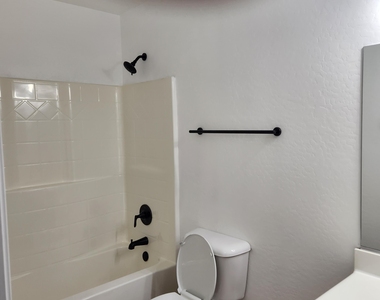 23877 W Wayland Drive - Photo Thumbnail 12
