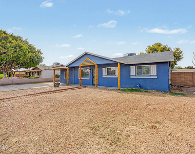 6944 W Solano Drive N - Photo Thumbnail 2