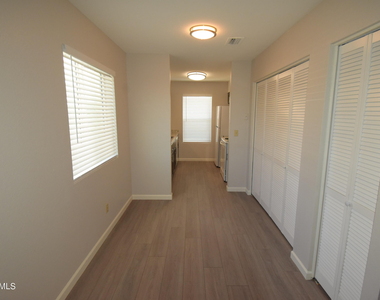 834 N Cherry -- - Photo Thumbnail 5