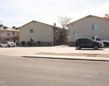 834 N Cherry -- - Photo Thumbnail 1