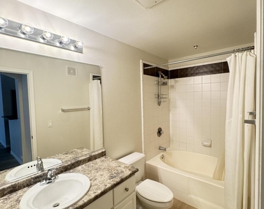 6900 E Princess Drive E - Photo Thumbnail 15