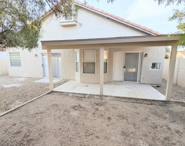 2325 E Lakecrest Drive - Photo Thumbnail 28