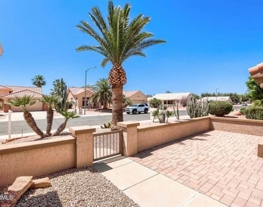 15186 W Las Brizas Lane - Photo Thumbnail 2