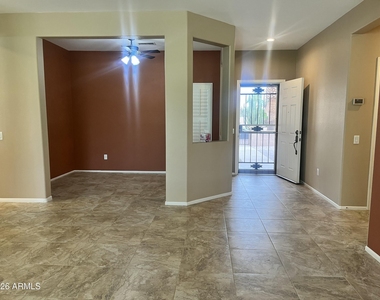 15186 W Las Brizas Lane - Photo Thumbnail 6
