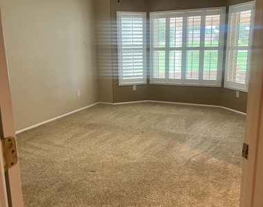 15186 W Las Brizas Lane - Photo Thumbnail 11