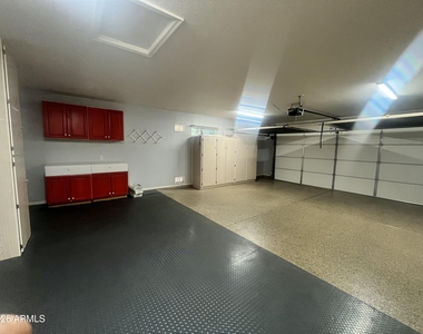 15186 W Las Brizas Lane - Photo Thumbnail 22