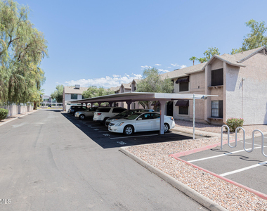 1077 W 1st Street - Photo Thumbnail 2