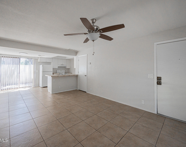 1077 W 1st Street - Photo Thumbnail 4