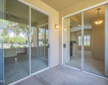 2929 W Yorkshire Drive - Photo Thumbnail 13