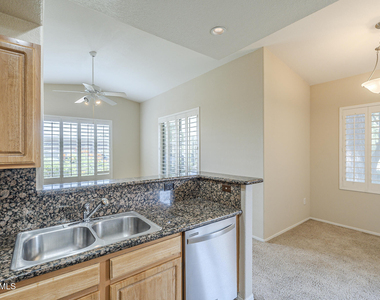 2929 W Yorkshire Drive - Photo Thumbnail 19