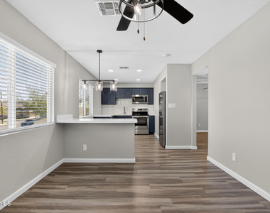 1110 N 10th Street - Photo Thumbnail 8