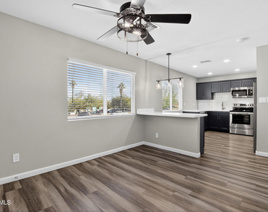 1110 N 10th Street - Photo Thumbnail 7