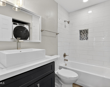 1110 N 10th Street - Photo Thumbnail 17
