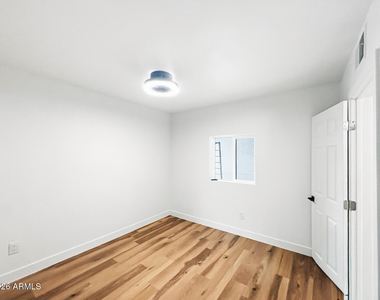 1846 N 51st Street - Photo Thumbnail 12