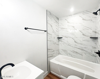 1846 N 51st Street - Photo Thumbnail 10