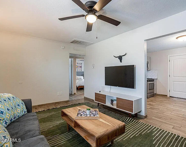 1208 E Tempe Drive - Photo Thumbnail 4