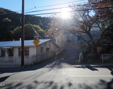 638 Tombstone Canyon - Photo Thumbnail 13