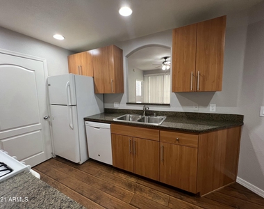 6900 E Princess Drive - Photo Thumbnail 2