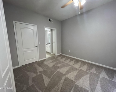 6900 E Princess Drive - Photo Thumbnail 6
