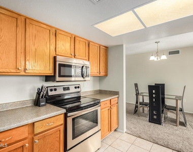 20439 N Skylark Drive - Photo Thumbnail 12