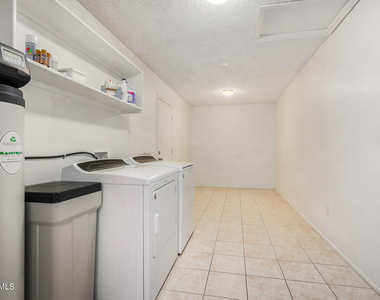 20439 N Skylark Drive - Photo Thumbnail 16