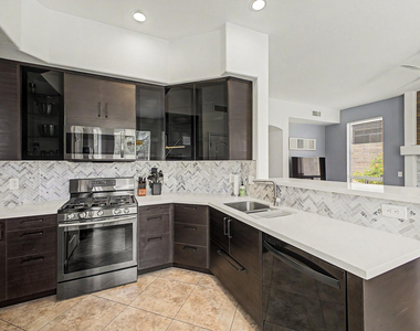 3563 N Tuscany -- - Photo Thumbnail 12