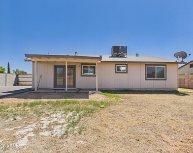19826 N 34th Drive - Photo Thumbnail 25