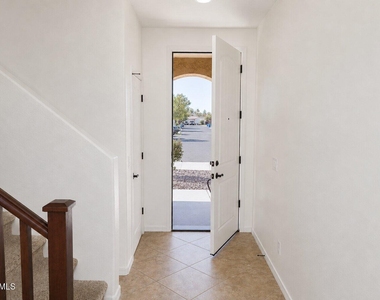 1131 E Binner Drive - Photo Thumbnail 3