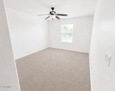 1131 E Binner Drive - Photo Thumbnail 25