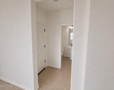 1131 E Binner Drive - Photo Thumbnail 10