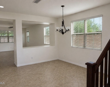 1131 E Binner Drive - Photo Thumbnail 4