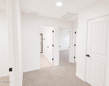 1131 E Binner Drive - Photo Thumbnail 20