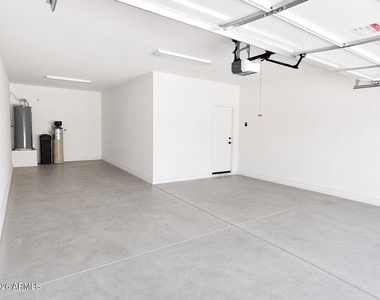 1131 E Binner Drive - Photo Thumbnail 28
