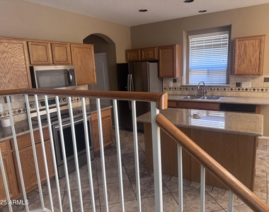 2234 W Peak View Road - Photo Thumbnail 19