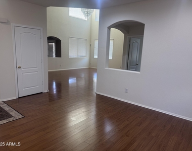 2234 W Peak View Road - Photo Thumbnail 4