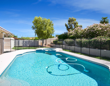 16035 N 10th Street - Photo Thumbnail 19