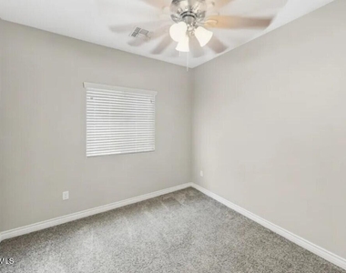 327 S Travis -- - Photo Thumbnail 13