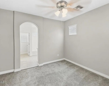 327 S Travis -- - Photo Thumbnail 8