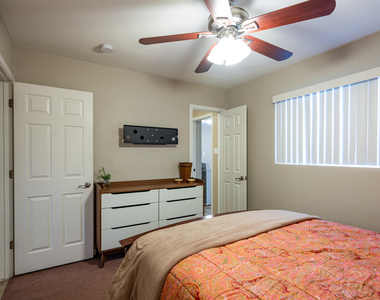 1332 W 6th Street - Photo Thumbnail 8