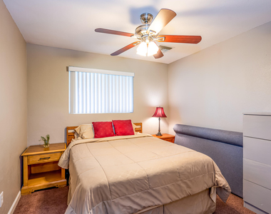 1332 W 6th Street - Photo Thumbnail 6