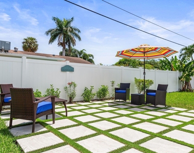 10044 Dasheen Avenue - Photo Thumbnail 14