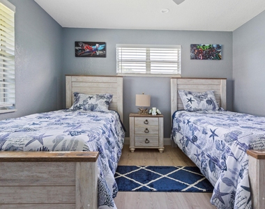 10044 Dasheen Avenue - Photo Thumbnail 9