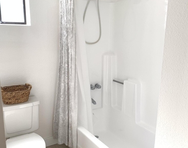 1905 E Anchor Drive - Photo Thumbnail 15