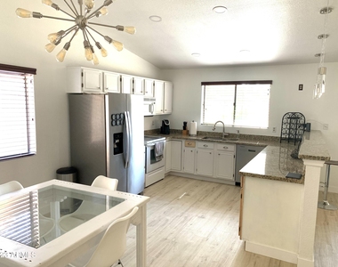 1905 E Anchor Drive - Photo Thumbnail 1