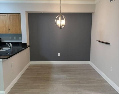 6386 Emerald Dunes Drive - Photo Thumbnail 1