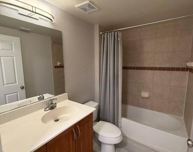 6386 Emerald Dunes Drive - Photo Thumbnail 7