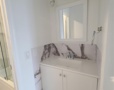 6391 Bay Club Drive - Photo Thumbnail 25