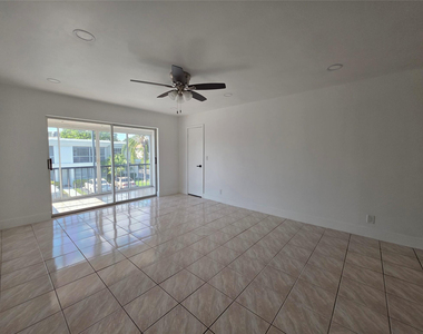 6391 Bay Club Drive - Photo Thumbnail 20