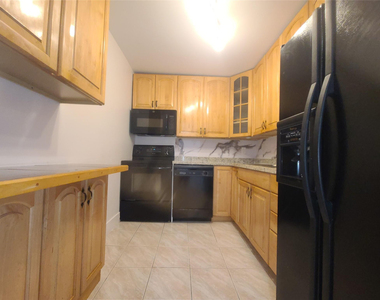 6391 Bay Club Drive - Photo Thumbnail 2